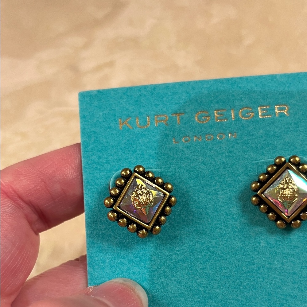 Kurt Geiger Regent Stud Earrings with Dustbag - Picture 4 of 4